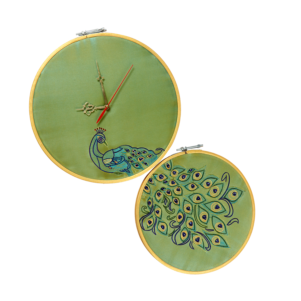 pure-silk-wall-clock-with-wooden-fram